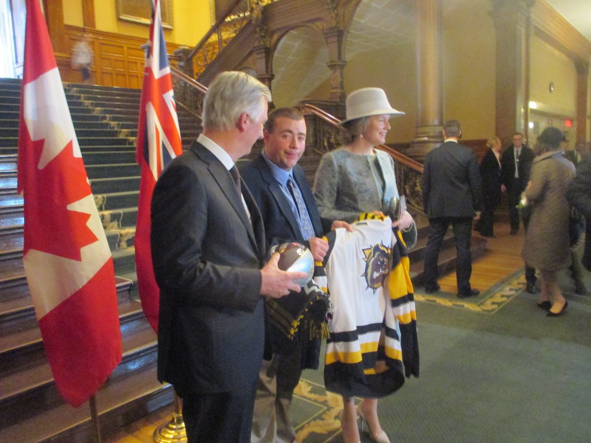 ticatsfan7's tweet photo. What a great morning in Toronto and meeting their majesties King Philippe and Queen mathilde of @MonarchieBe  and presenting them with @Ticats @BulldogsOHL Gifts ! #BELCAN2018 https://t.co/itYyADimjs