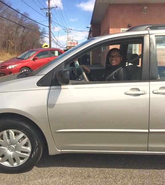 Vehicles4Change's tweet photo. #MarchMadness is here! Read our #NewBlogPost about a family who will be able to keep shooting hoops now that they have a VFC car award! https://t.co/pljA68lUMt #VehiclesForChange #Vehicles4Change https://t.co/PjrJGPzpX0