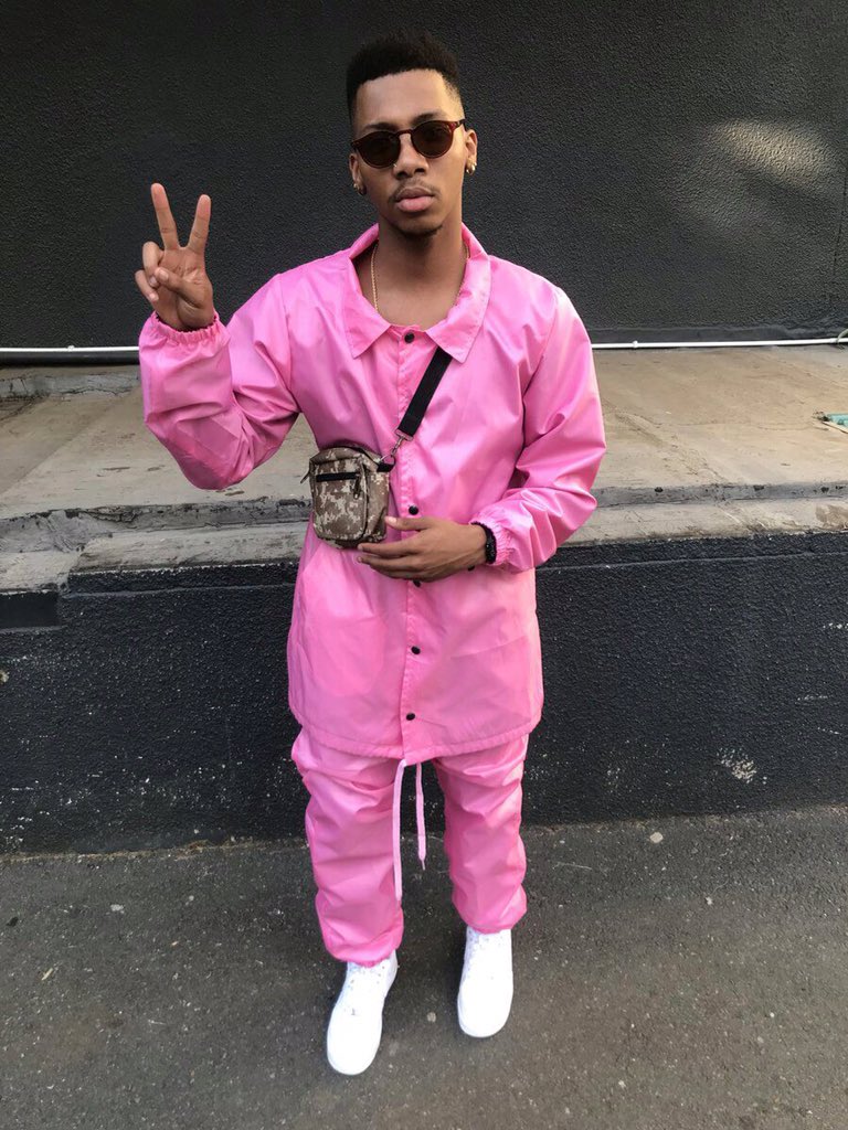 ::: Guys i need 1000 RTs to get this combo 😭 Please help a nigga out by Rt'ing 🙏🏾💕 cc <a href="/macc_geee/">macc gee</a>