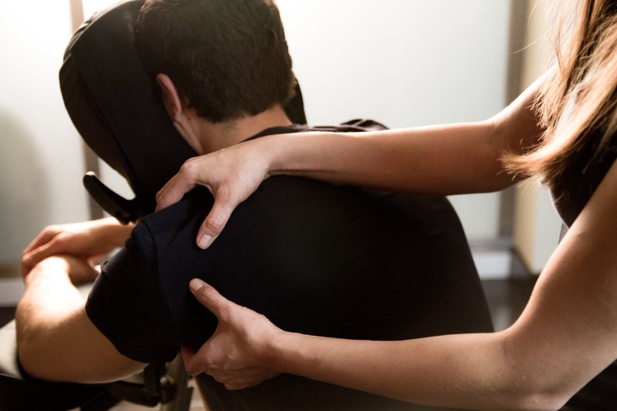 Mov1s's tweet photo. Our schedules book up fast, but we can usually squeeze in a 20 Minute Chair Massage #lastminute #ineedamassage #stat #booknow #online #massagesuiteny #buffalo #buffalony #sevenonesix https://t.co/ETyg2Xbbhs https://t.co/spDWfAHm7e