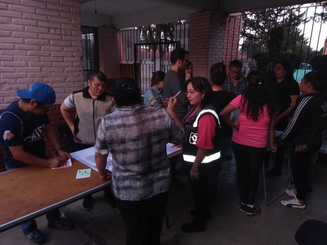 aep_jams's tweet photo. @aepCDMX @ReyPeatonCDMX  junto a vecinas y vecinos de la UH Ermita-Zaragoza participa para mejorar las condiciones del espacio público #CDMX https://t.co/vnCOjap2CM