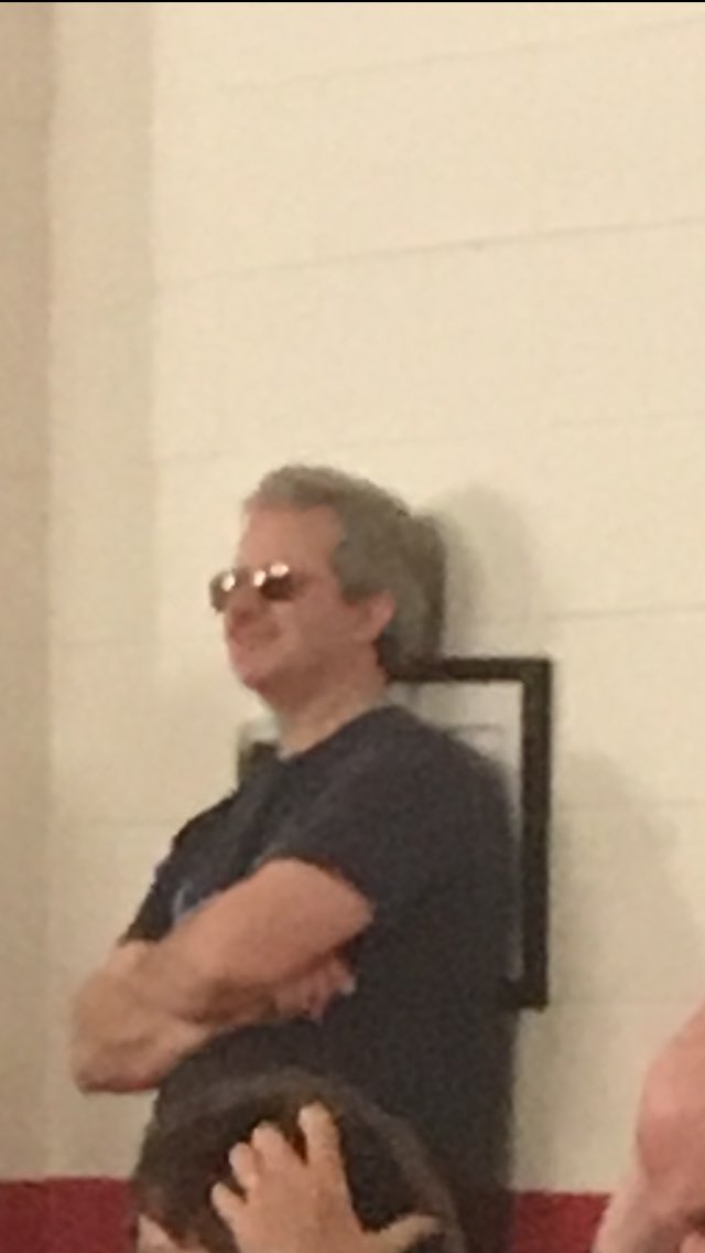 lepstein84's tweet photo. Such a great 4th grade show @MusicWBallinger @JodyOshiro @Ms_Ward_ @snicolejohnson9 @jpphil35 #hesgottheblues https://t.co/Gu5zvh3Ei0