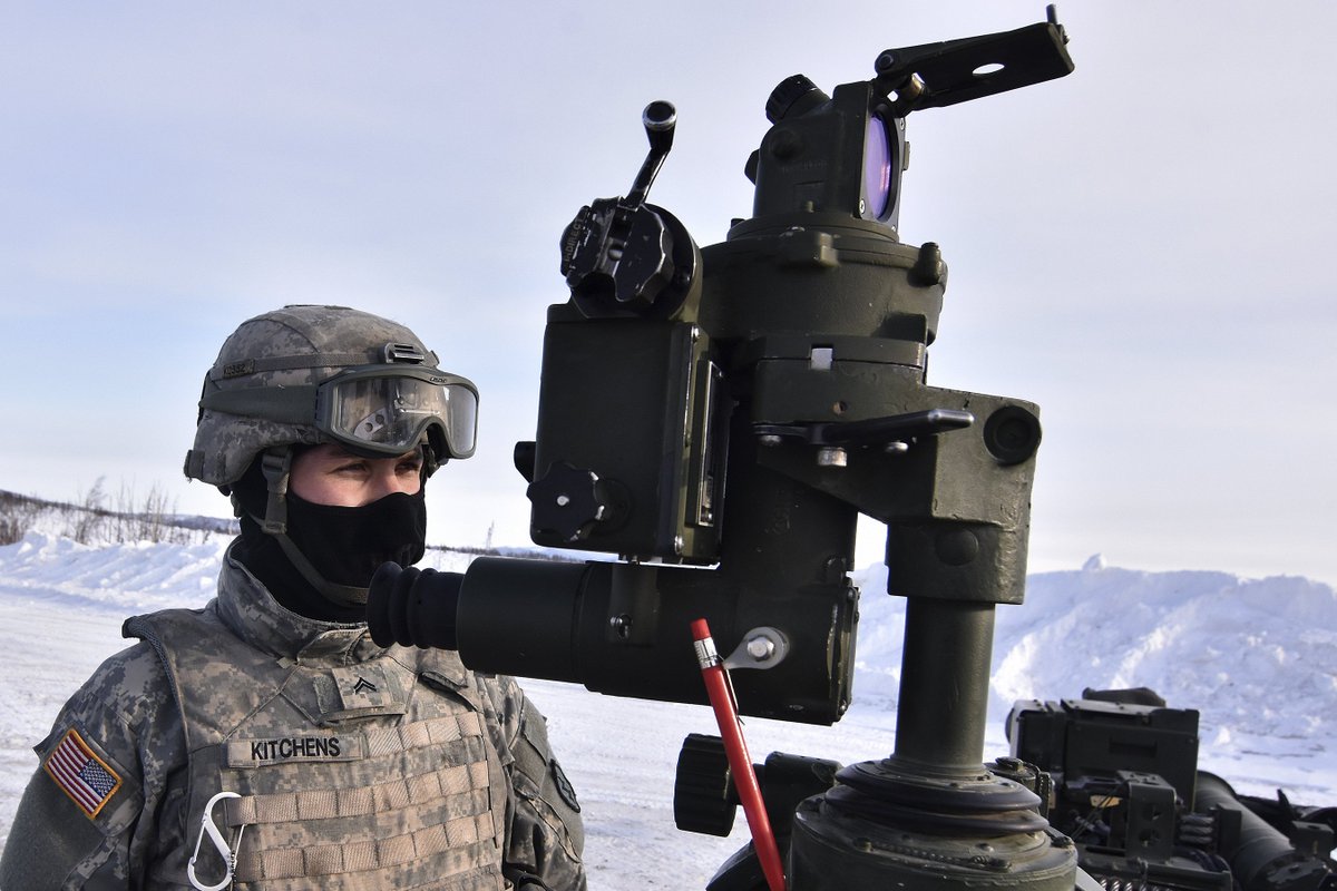 INDOPACOM's tweet image. #ArcticWolves @1SBCT_25ID train their 8th Field Artillery Regiment to operate in the harshest Arctic conditions - #ArmyStrong