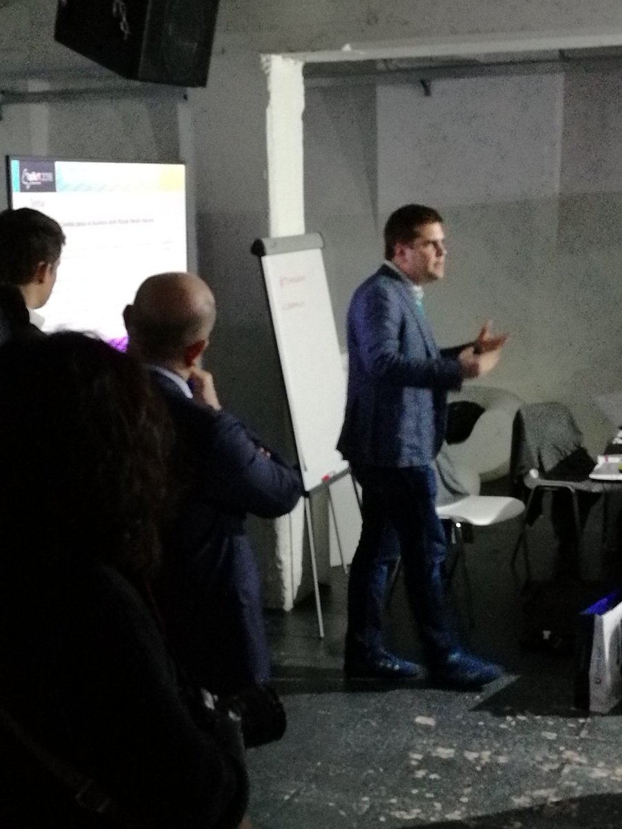 Digital4_biz's tweet photo. E' la volta ora di @MarcoPlanzi @Partners4I @Digital360Group che spiega le regole dell" #Hackathon i team si caleranno nei panni di una #PMI e lavoreranno su #Reviso #tshacknight @TeamSystemSTORE @TS_TalkS2018 https://t.co/1nTrKdAVBq