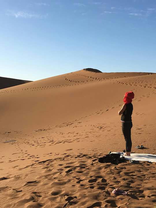JamalYakot's tweet photo. #MarocTourismeGuide Yoga et Méditation dans le désert Maroc sud. Infos https://t.co/TCvM0tJFii Vivre un temps de ressourcement spirituel dans le désert. Programme sur mesure possible. Jamal YAKOT, .Tél. Whatsapp +212 614-057865, Tél +212 666-349480- maroc.tourisme.guide@gmail.com https://t.co/9XzRqFBpfU