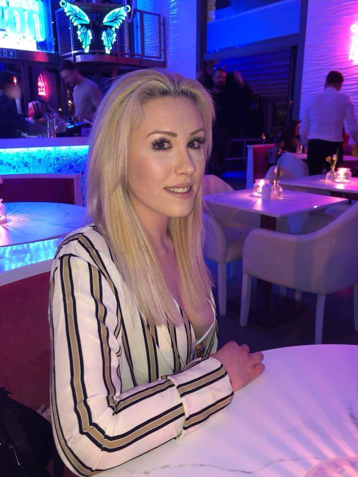 TwelfthManTV's tweet photo. Had a great time on Saturday for my Birthday... even better when @Arsenal won Sunday 💓 looking forward to tomorrow... positivity and the teams got my backing. #WengerOut but #ArsenalFirst https://t.co/nWmWDelorp