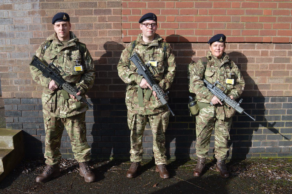 Eardley Pl W/E1 not as many as thought, but sure the 3 musketeer's will see the challenge through. #FindWhereYouBelong #civiliantosoldier