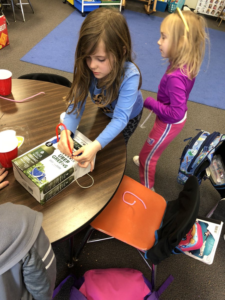 MrsEllersClass's tweet photo. Working together to build a leprechaun trap after writing a plan! 🍀 #STEMchallenge #problemsolving #collaboration https://t.co/XugQPdxbEh