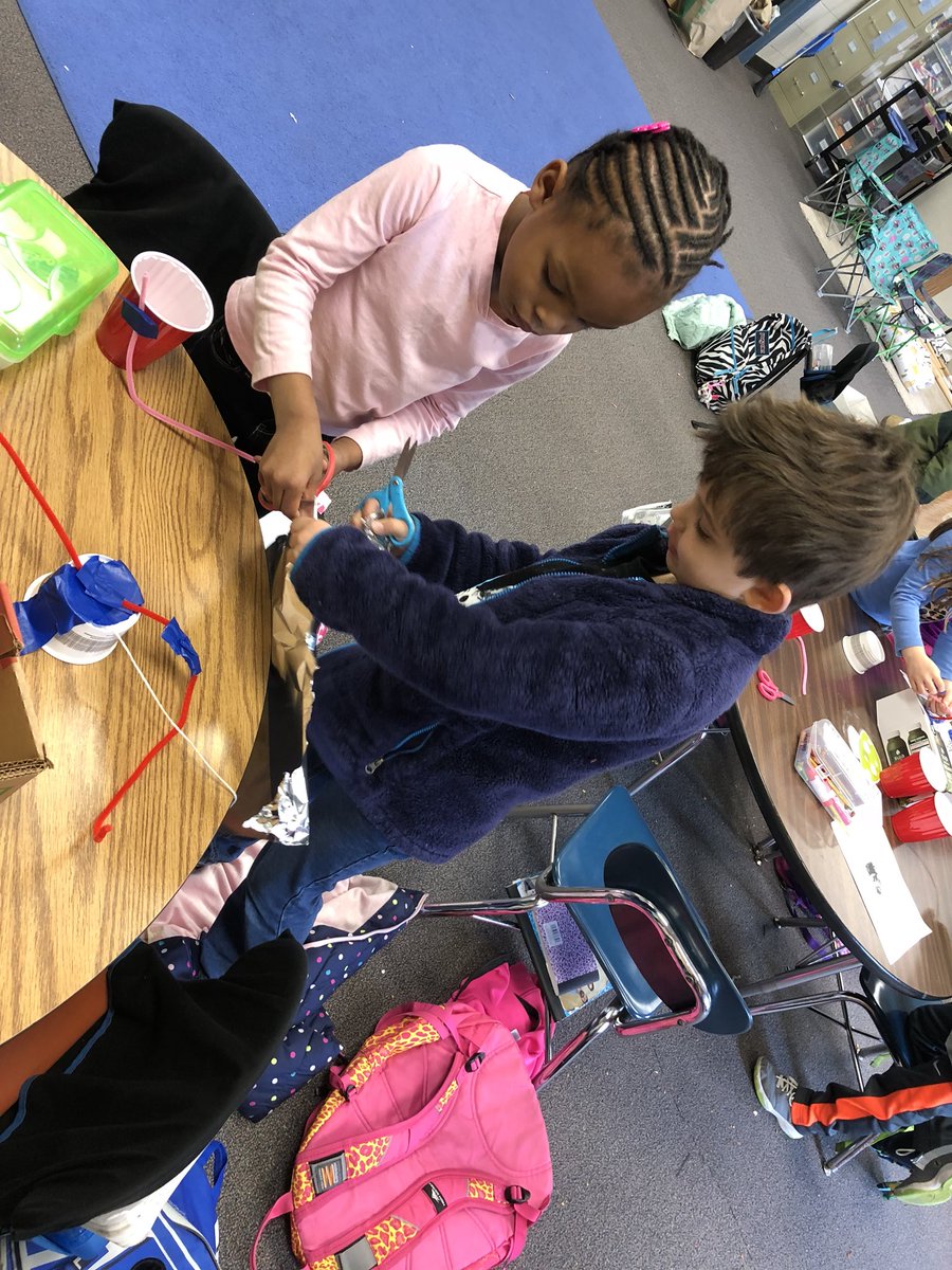 MrsEllersClass's tweet photo. Working together to build a leprechaun trap after writing a plan! 🍀 #STEMchallenge #problemsolving #collaboration https://t.co/XugQPdxbEh