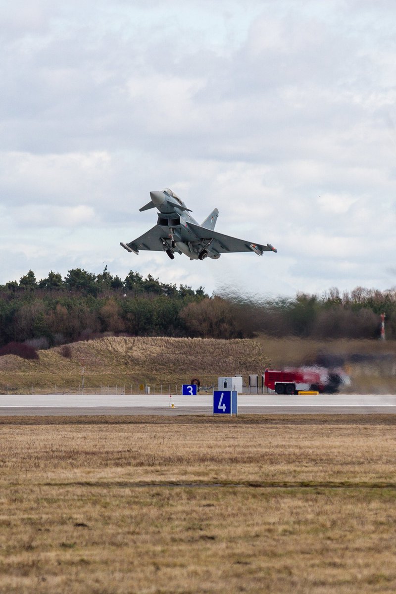 hahgeh's tweet photo. Yesterday #Manching #ETSI saw the first flight of #IPA8 #98+08 an @Eurofighter_1 equipped with the #EScan radar. Always nice to see something new 👍🏻 https://t.co/k1tVUDYoTp
