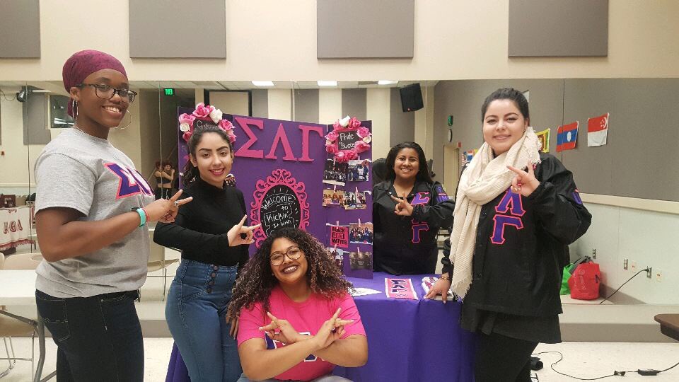 umdslg1990's tweet photo. Yesterday we partnered with @MBSA_UMD and held the first ever Kickin’ It with Culture! Thank you to the 9 organizations who tabled, performed and made this event a success!
Happy Multicultural Heritage Month!
#CultureIsPride #PrideIsSuccess 💕💜 https://t.co/pMk2DULgRT