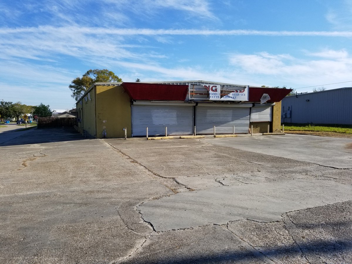 201 Bayou Road, St. Bernard, La 70085
COMMERCIAL FOR SALE!
$150,000
#ITSMILLERTIME #AMANDAMILLERREALTY #BUILDINGSFORSALE #REALESTATE #EVERYTHINGWETOUCHTURNSTOSOLD #ST.BERNARD
Click the link below for more information and photos on this property!

amandamillerrealty.com/homes/201-Bayo…