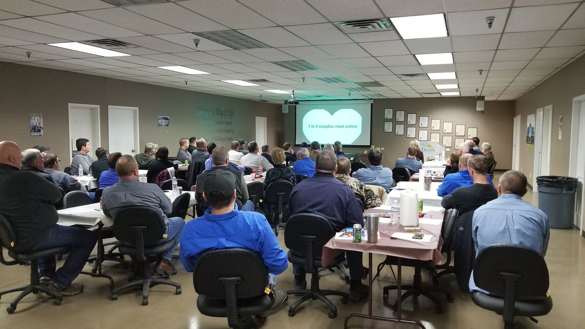 KingofKSP's tweet photo. What a beautiful day to be hanging out with the great folks of Big River's Electric Corp!
I'm honored to be today's guest speaker at their training. We are taking on the important topics impacting our community.
#SurvivingSocialMedia and
#DestructiveDecisions https://t.co/3MqgE6drof