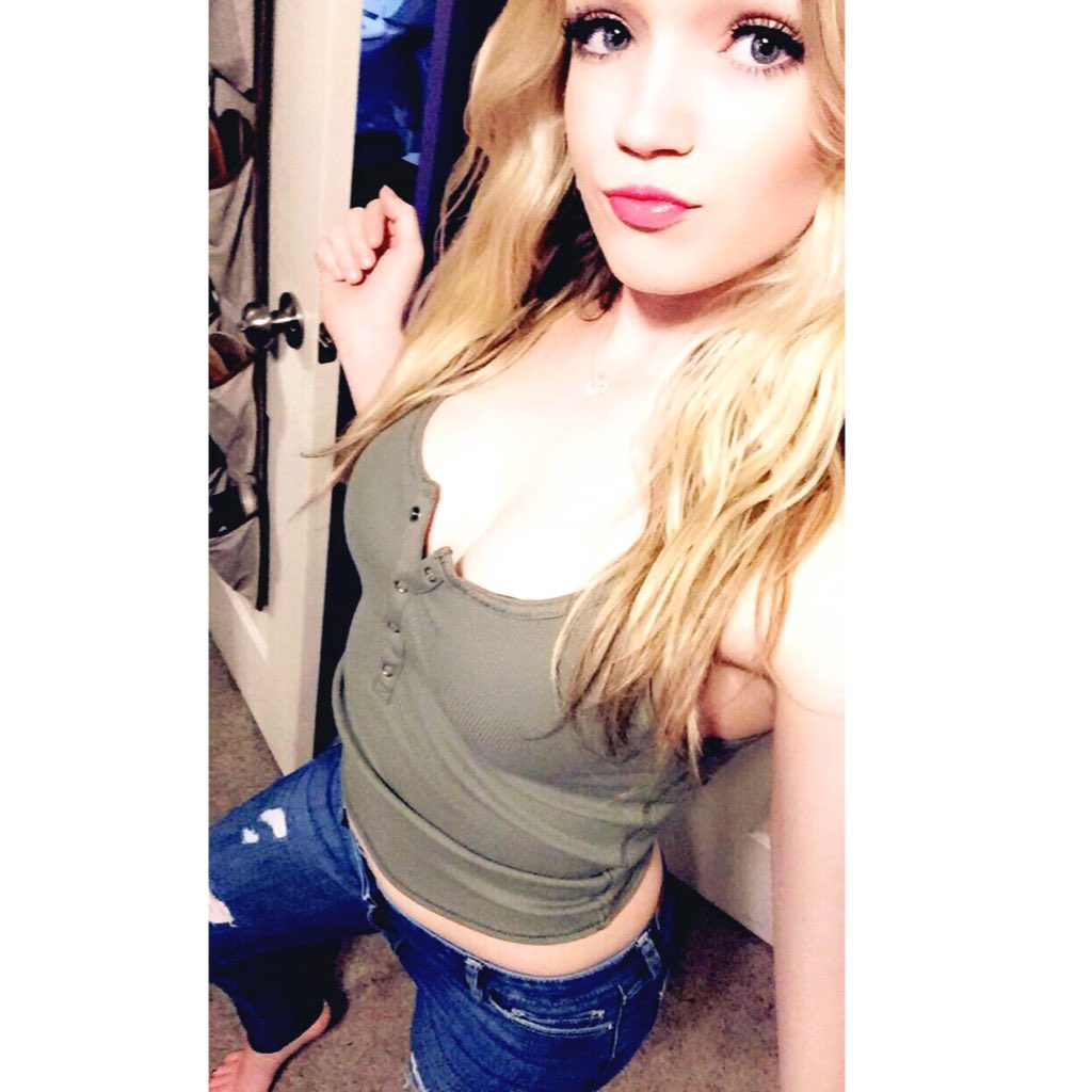 Shayla_Rayann's tweet photo. #NewProfilePic https://t.co/Px6uygZyGY