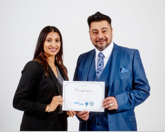 kpfranchising's tweet photo. Kare Plus welcomes two new franchise owners in Leeds and Central London! #KarePlus #Franchising https://t.co/GaghOlhI5H