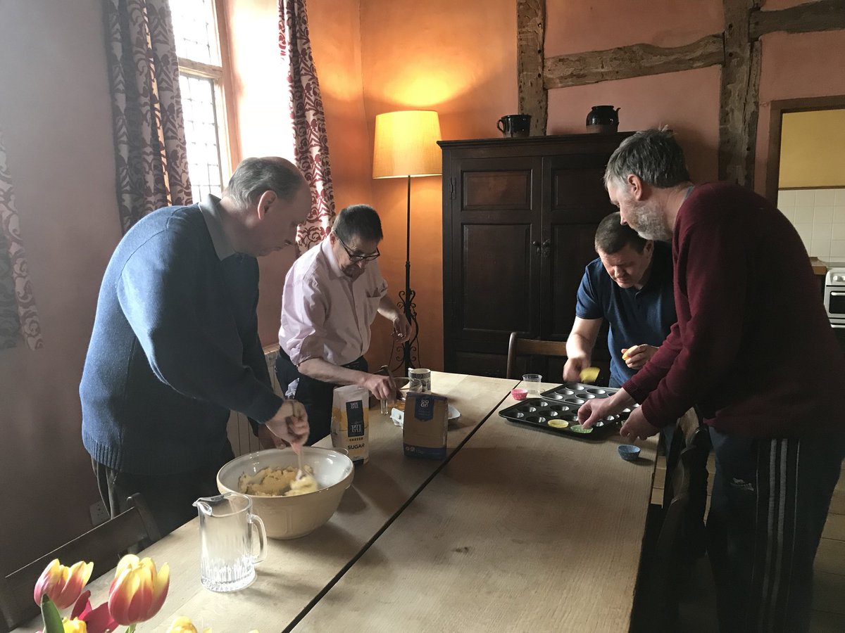 LauraGilmour21's tweet photo. A visit to #Hereford cathedral, baking and fire making was the order of the day for @MidlandMencapUK group @LandmarkTrust #50forfree https://t.co/2ZuJaNf4te