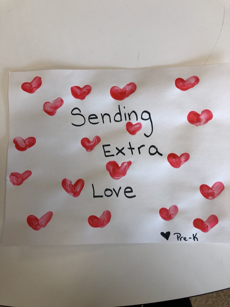 AllisonMarie86's tweet photo. Sending extra love to Stoneman Douglas H.S. #ENOUGH https://t.co/m5c5S7LucJ