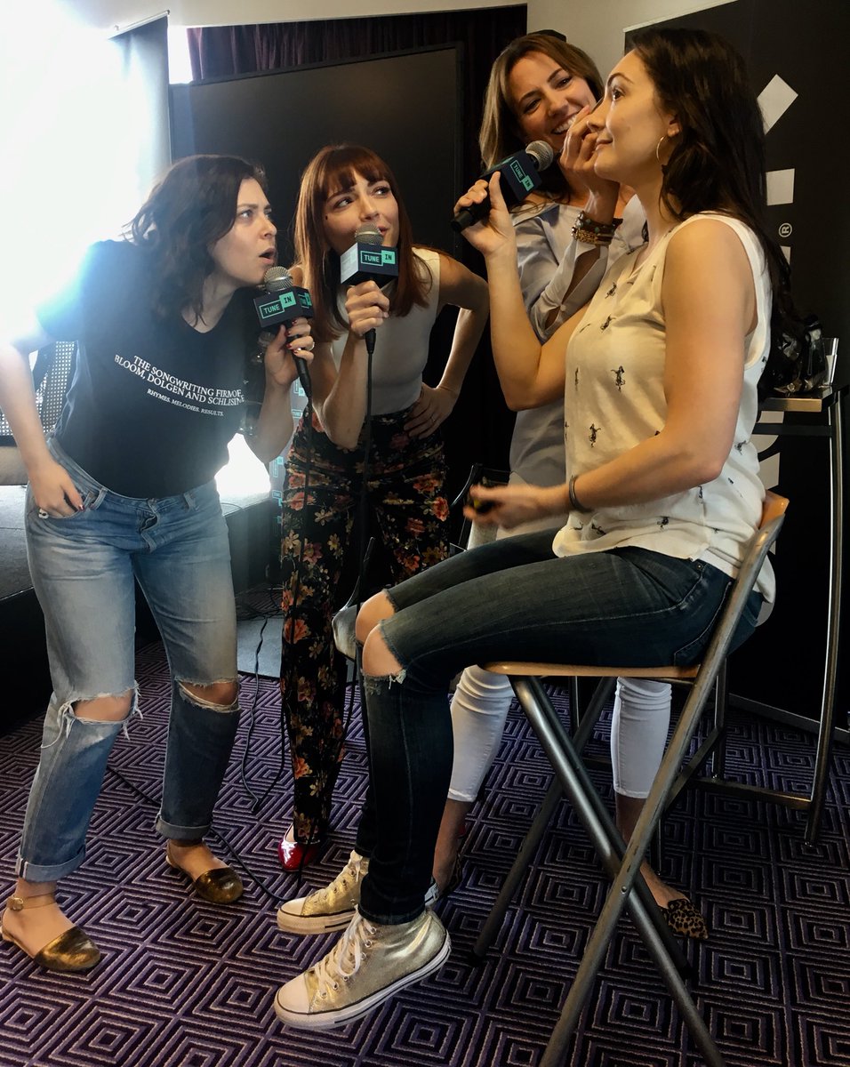 AllisonNJacques's tweet photo. @Racheldoesstuff Thanks for keeping it real!  Never stop singing about life - we ❤️ you.  @Jackie_Michele #SXSW https://t.co/CUVxypMQfP