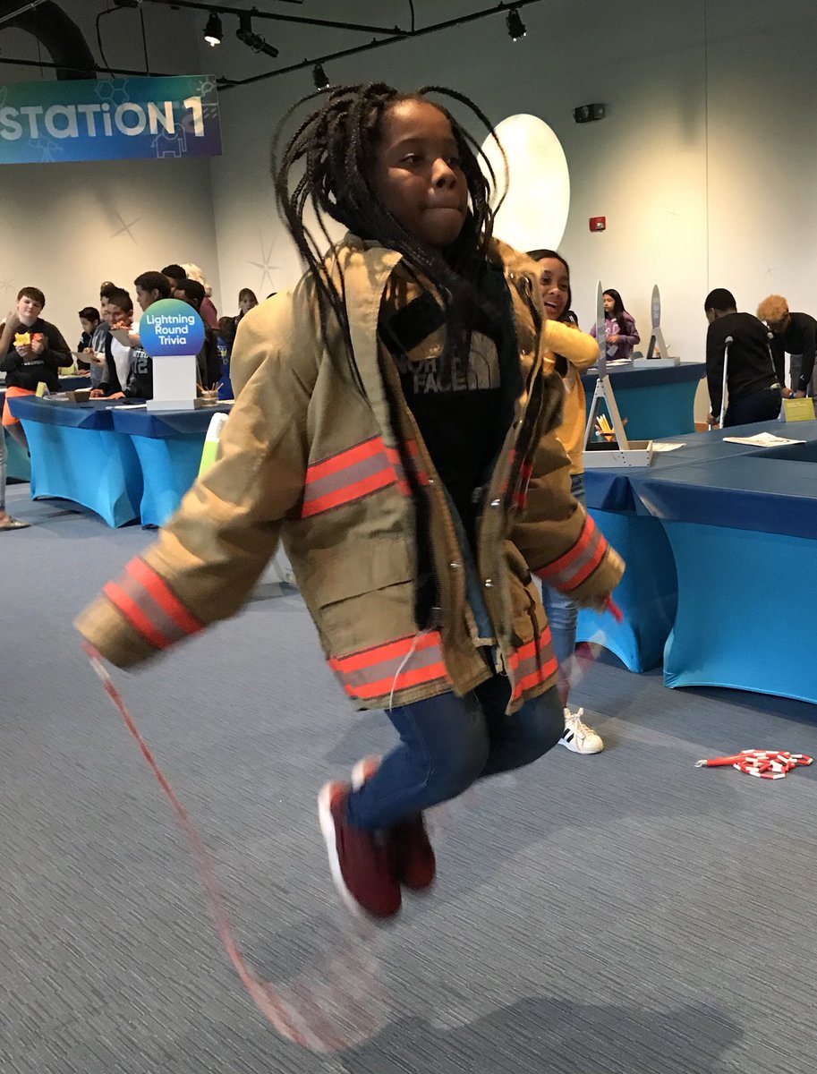 dmde2001's tweet image. More @MECME_School First Responders at work. #BEEprepared #severeweather