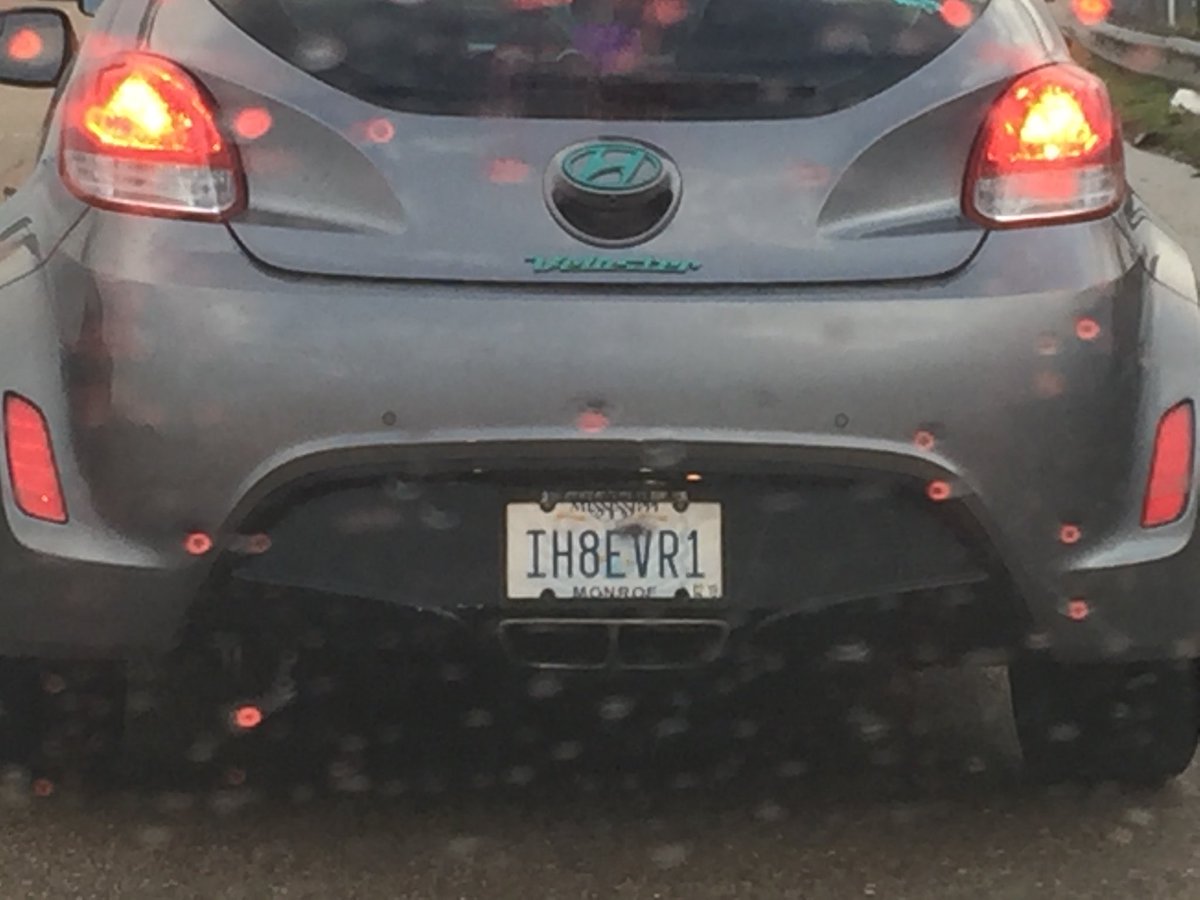 Have_Geek's tweet photo. Ya know, some days I feel like this driver- especially in #Memphis traffic! #MemphisDrivers #IH8EVR1 https://t.co/yaM5haBxXg