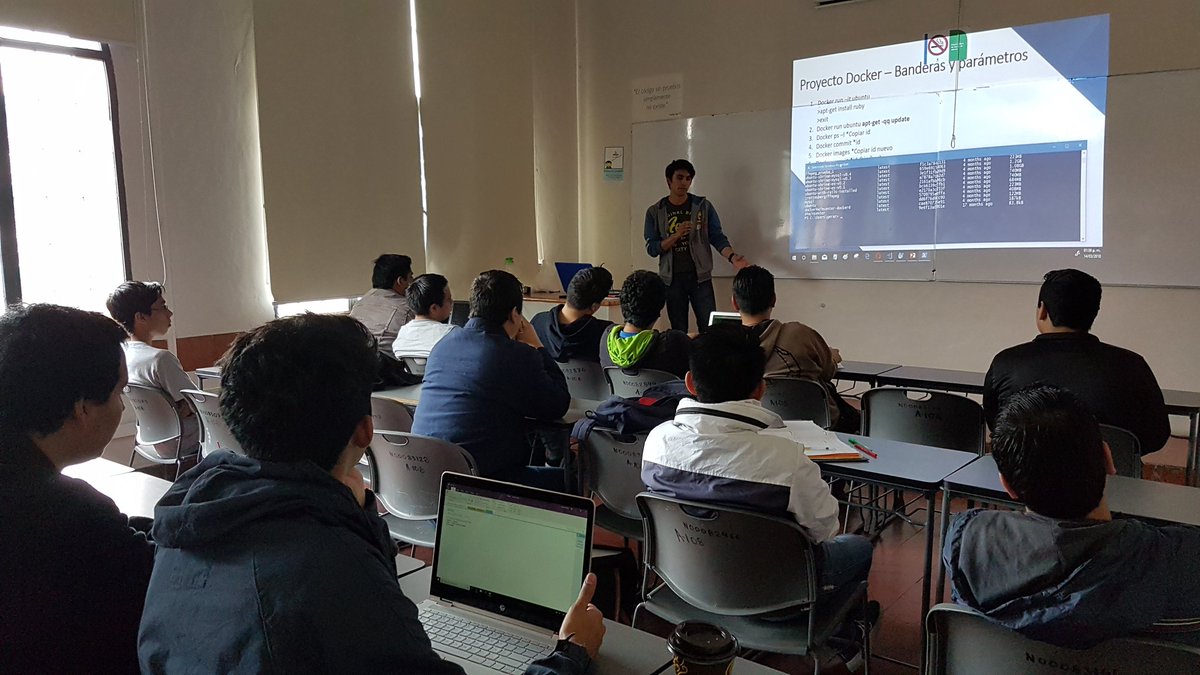 elrevo's tweet photo. Estamos hablando sobre contenedores con docker en el #coderdojofei https://t.co/L1zDPit9EW