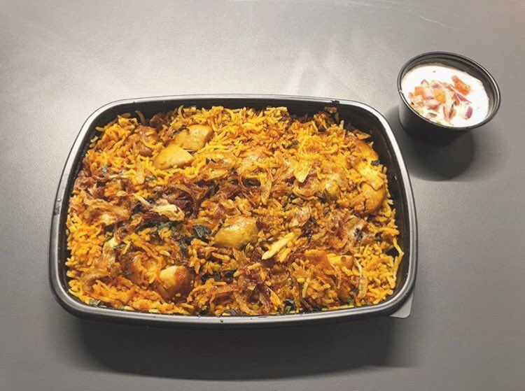 motudelivery's tweet photo. You're never eating alone when you're eating with Motu #MotuDelivery #ChickenBiryani https://t.co/4FgOkEcj38