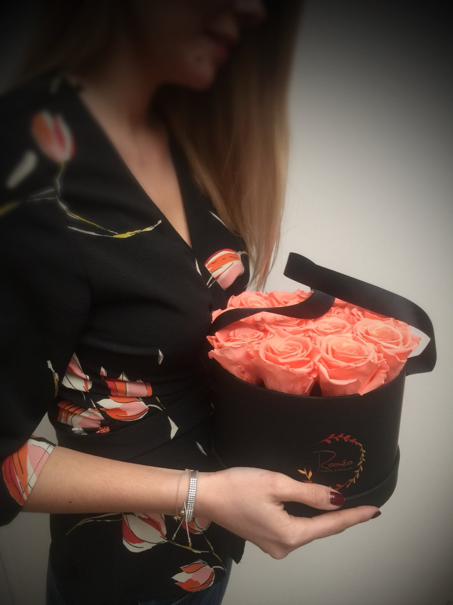 shop_romeo's tweet photo. Envie de printemps 🌤🌱
https://t.co/vai5mvGfQh
#printemps #roses #peach #flowerbox #sun #soleil #roseeternelle #coffret #box #perfectgift #cadeau #homedecor #interiordesign #decoration #flowerdelivery https://t.co/5Ygi20705p