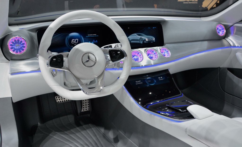 Darkman89's tweet photo. #MercedesBenz #Concept #IAA, un Magnifique #Supercar Allemand de Grand #Luxe Au #Design Extraordinairement Futuriste.
★★★

#Hypercars #LuxuryCars #Mopar
#LifeIsAGame https://t.co/EmeOYFBC0D