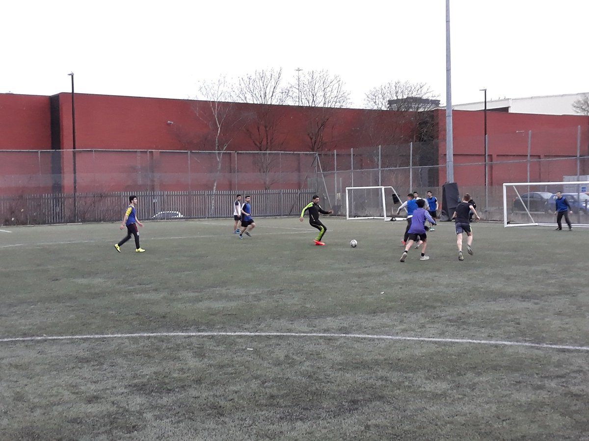 cormac_whelan's tweet photo. First training session @positiveyouth96 in preparation for the #CommunitiesWorldCup. Team managers @ashmcbride7 and Mustafa talk business #TeamSyria #Sport4Dev #Intergration #Belonging #HealthyFutures #Involved https://t.co/8PPGFFYAbV