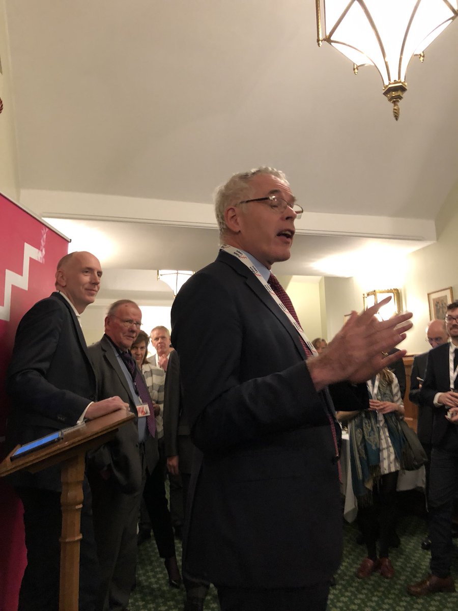 Marthalanefox's tweet photo. .@PeterHorrocks celebrating 5 years of @FutureLearn + 7m learners #FutureLearnis5 https://t.co/aVRLCuOMSK