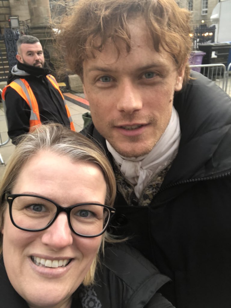 EyebepD1979's tweet photo. @SamHeughan Thanks for taking the time out for a quick selfie....need to work on them skills! Photo bombed a peach 🤳🏻 https://t.co/6i6n1Hqf9i