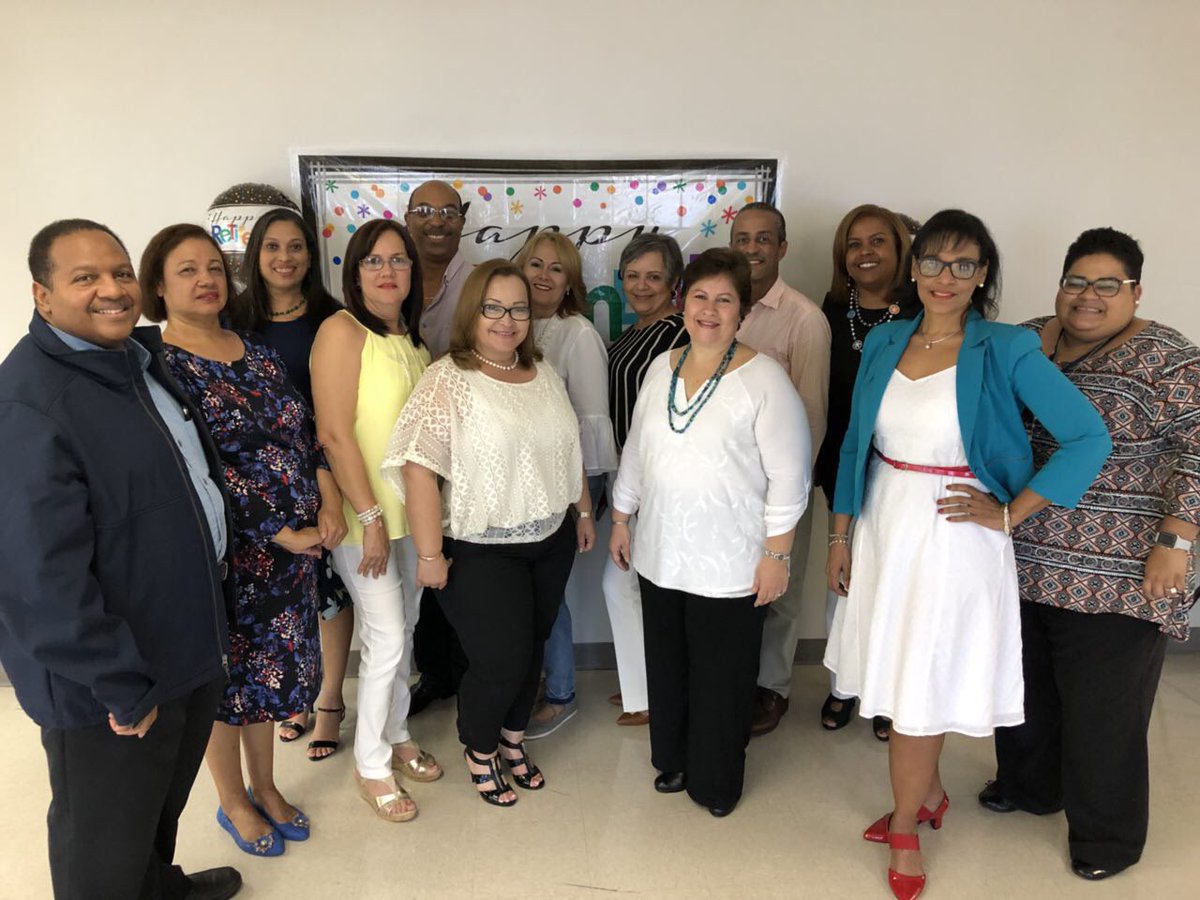 AcueductosPR's tweet photo. Hoy termina una etapa en sus vidas dedicada al servicio público. Gracias por su dedicación y labor realizada. Nuestros mejores deseos para esta etapa que ahora emprenden. ¡Muchas Felicidades! #RegiónSede #RecursosHumanos  #AAAparaTodos #UnEquipo https://t.co/dIH2PyBPpK
