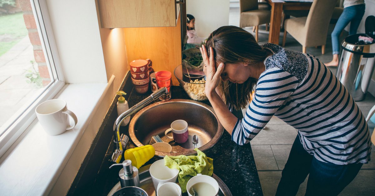 ahsheadache's tweet photo. New research led by @DawnBuse assesses how #parenting with #migraine impacts adolescent children. Learn more about the research on our blog.  https://t.co/VYWZpzL5s6 https://t.co/adZMb0vh7V