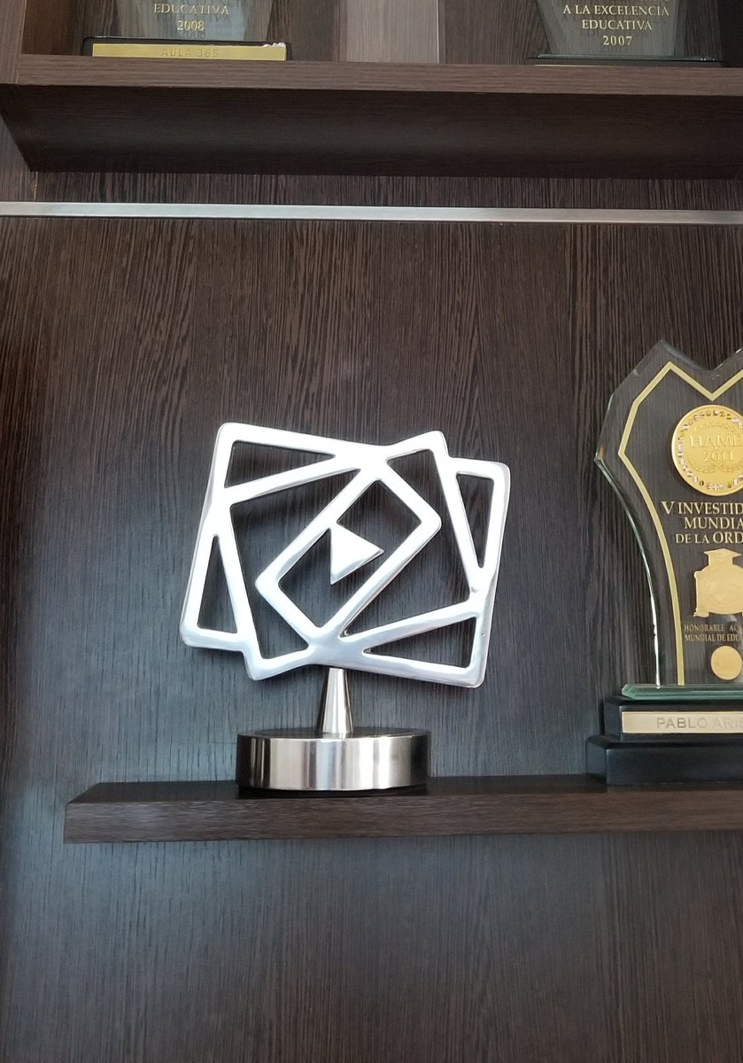 P_Aristizabal's tweet image. Otro premio se suma a la vitrina de @GrupoCompetir @LosCreadoresOK #PremioProdu @PRODU #ProgramaInfantil @AmericaTV #MejorUsoTransmedia #A365Studios Gracias @richardizarra @Seba2Nova @cynthiarunner @VictorTevah #CienciaDivertida