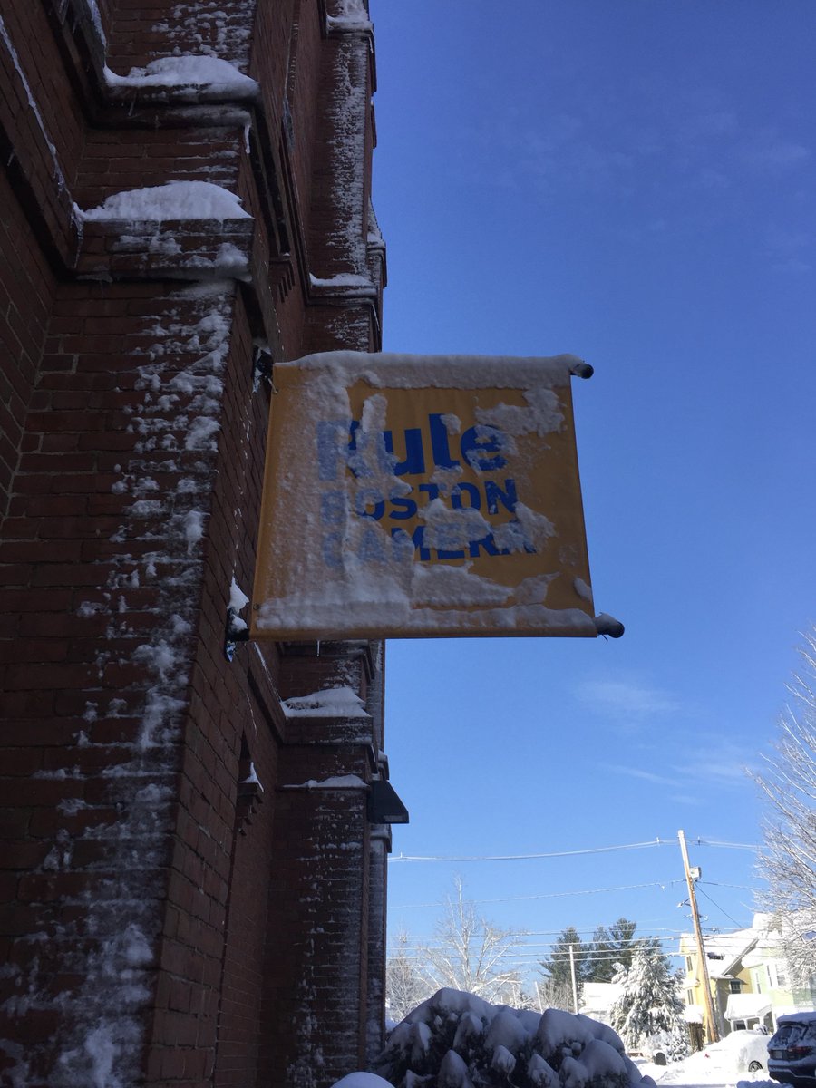 rulebostoncam's tweet photo. Blue skies after the 3rd nor'easter in just a couple of weeks. #320NevadaStreet #noreaster https://t.co/BTu9eu1YQD