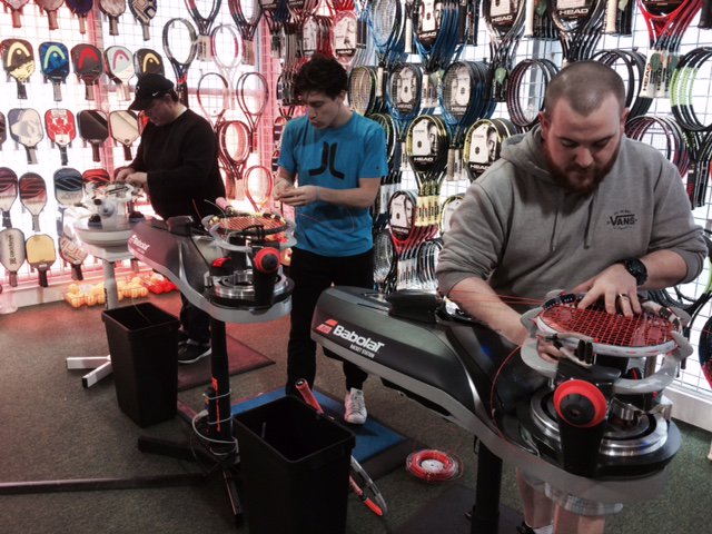 Rackets_Runners's tweet photo. See how they string? See you at the North Van Tennis Centre Wednesday April 4th! We're stringing tennis rackets on location. @NorthVanRC #racketrestring #stringjob #tennis https://t.co/nN6pFAtazH