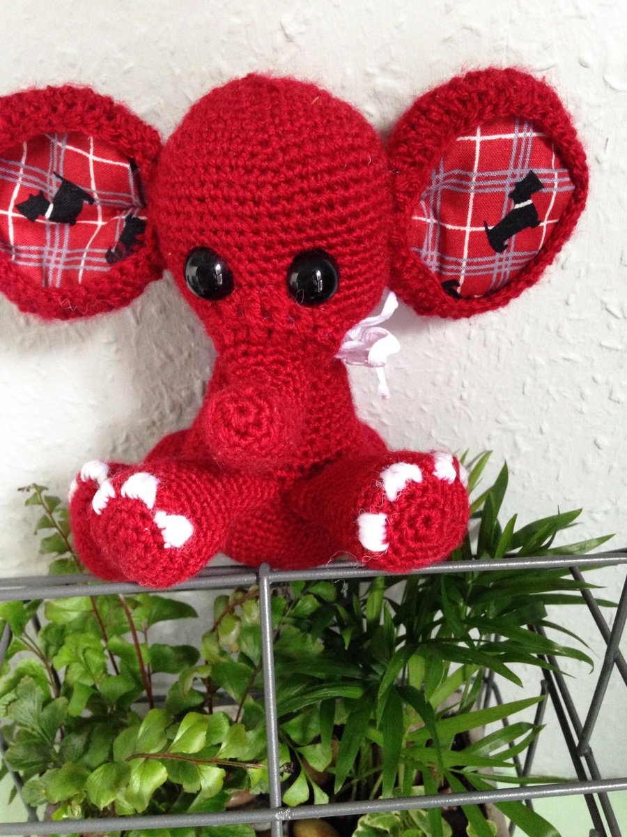 consewvation's tweet photo. I love this sweet little guy almost to much! What do you think? #handmadehour #EtsySeller https://t.co/hhRLfjPKZd https://t.co/L0niuFNstn