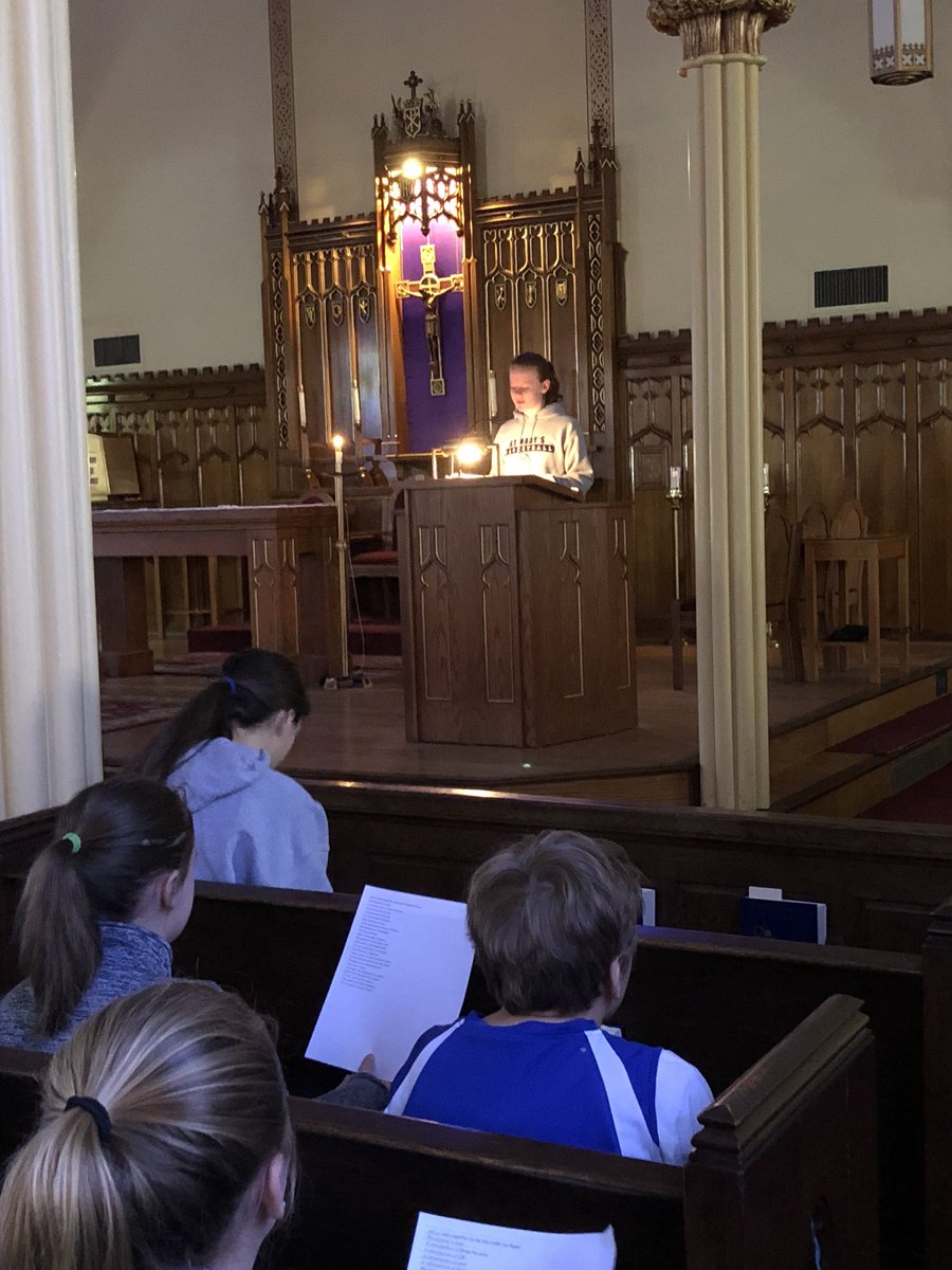 MWilliamson320's tweet photo. St. Mary’s students pray for peace and for those affected by violence. #uKnighTed #PrayOutForPeace https://t.co/IWTGtQXWMV