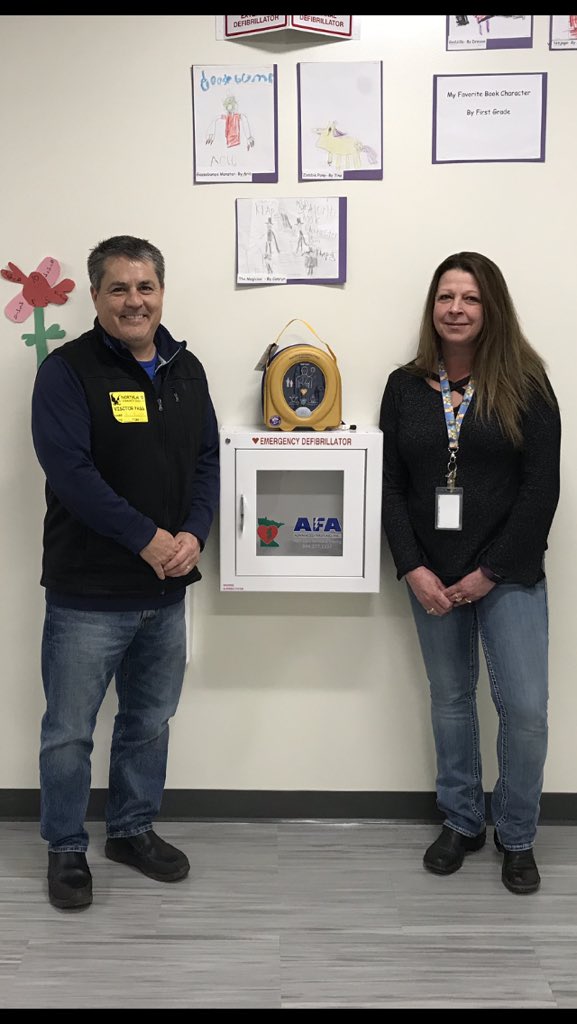 AdvanceFirstAid's tweet photo. Just one school day after the aed was installed, teacher Jamie Kendall suffered sudden cardiac arrest in a classroom of 3rd grdrs. One shock &amp; the teacher  was saved. today the school was delivered a 2nd aed package free compliments of #heartsine #stryker #physiocontrol and afa https://t.co/VJyHgKhRfh