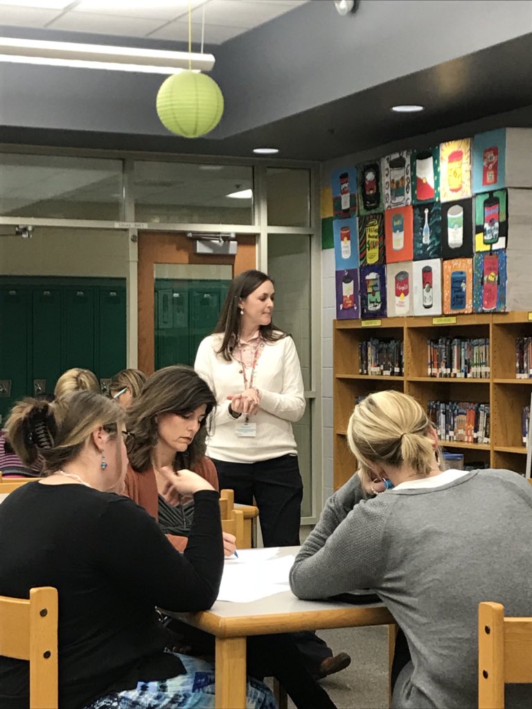 DCMSperks's tweet photo. Mrs Fields sharing ideas on how to engage students with music in the classroom. #dcmsgators ππΌ https://t.co/qwGLgShjgg