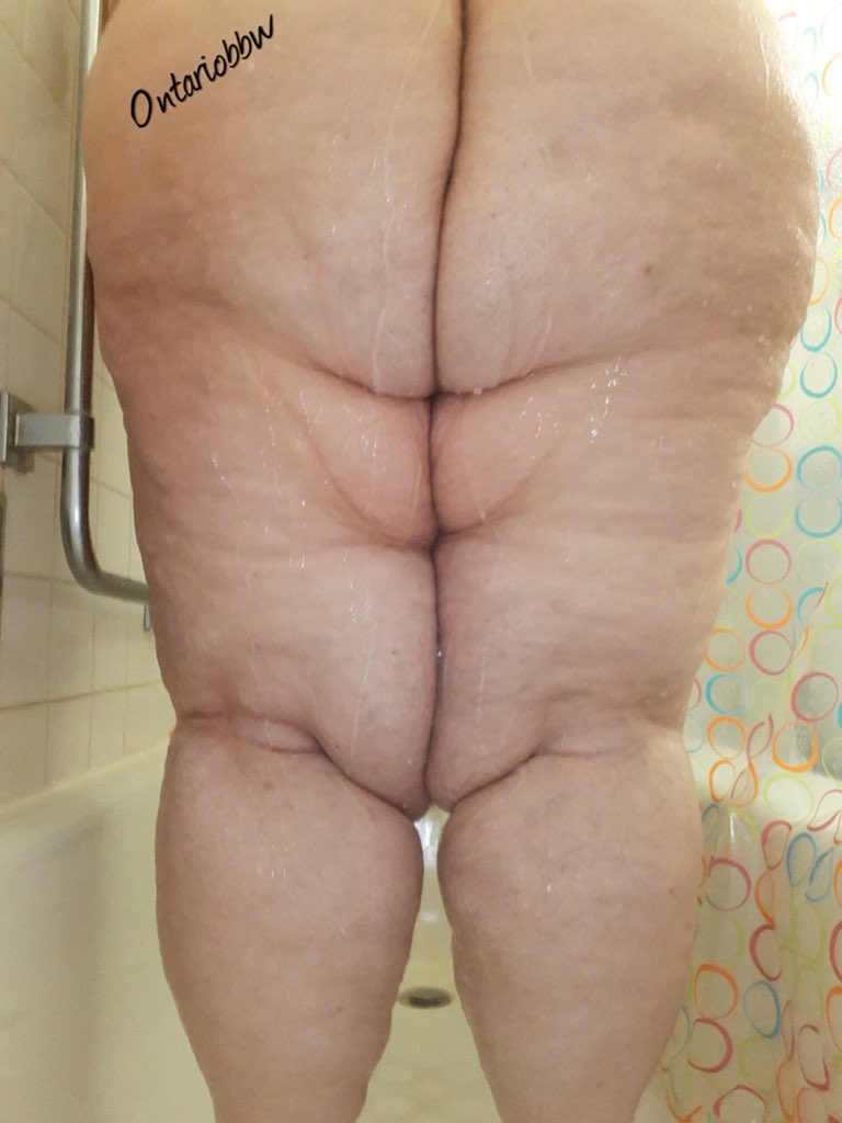 kingchris2cool's tweet photo. 😍🤤 just a new photo set of @OntarioBbw and all her gorgeous chunky curves! #BigBoobWednesday #bignipples #largeareolas #saggers #veinytits #heavyhangers #bignaturaltits #naturalhangers #naturalboobs #AssWednesday #BigAssWednesday #heavycheeks #bbw #ssbbw #fatasswednesday https://t.co/iUTlMlKaQV