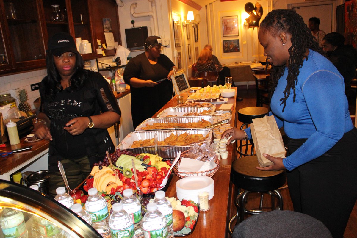 investnewark's tweet photo. Thank you @MochaLoungenwk for hosting @NewarkCEDC #AfterWorkNetwork event. Business owners and residents socialized, networked, and enjoyed food and desserts from @Tonnies_MINIS and @OLaLaEmpanadas! Thank you all, and stop by on 3/15 at 11am for Mocha Lounge's Ribbon Cutting. https://t.co/s5Tdwc09kg