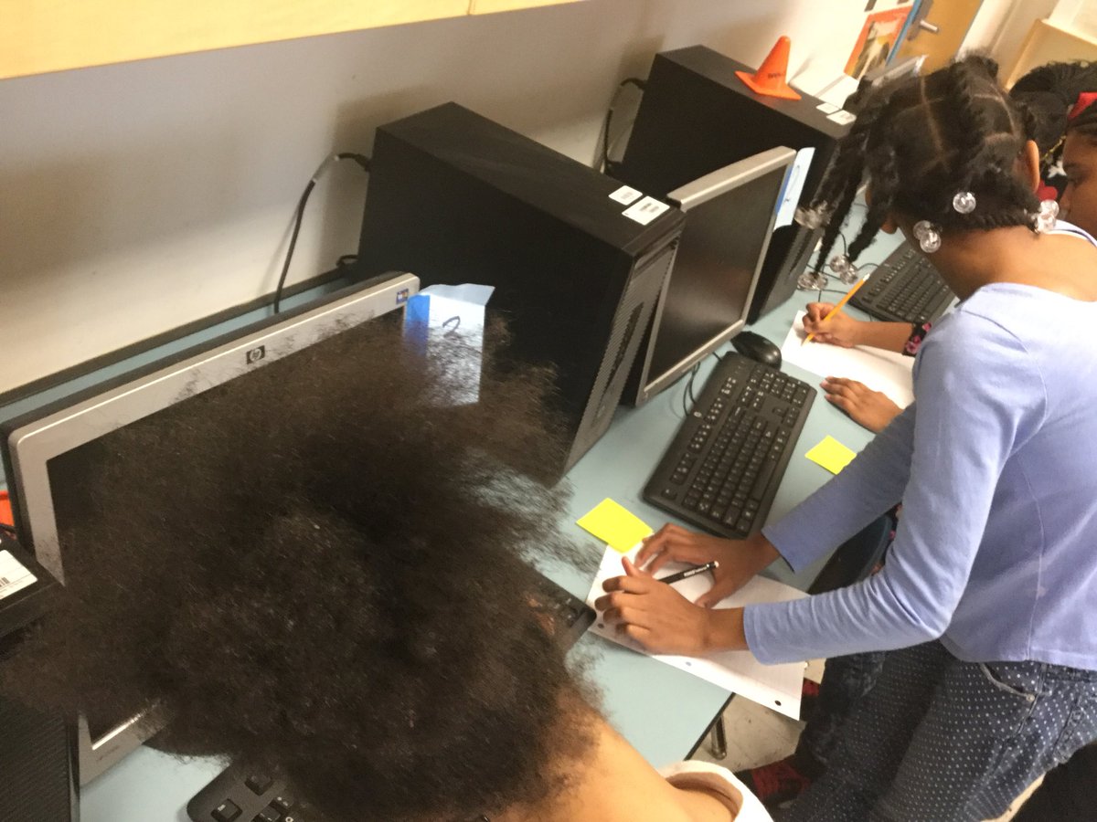 CozyBear45's tweet photo. Pi Day fun @Park View!!! #msanderson #5thgrade @ParkView21 @PortsVASchools @fionanichols5 @MathCPR @ebracyPPS https://t.co/CINchhOTh7