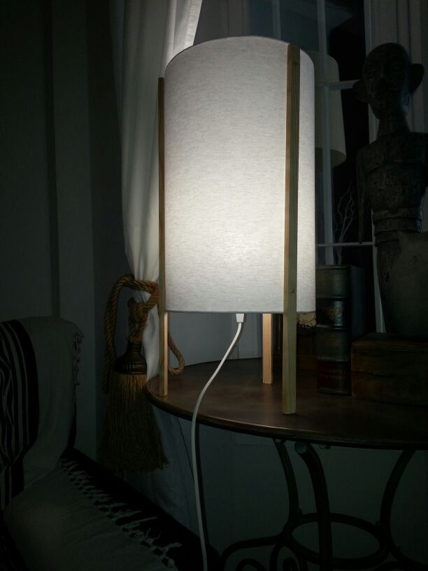 COSMO table lamp.
Original y compleja.
Pantalla textil, patas en madera de roble y herrajes en latón.
Catálogo 2018 Essential.

#lighting #lightingdesign #lightingdeco #lamp #andaluciadesign #madeinandalucia #madeinspain #mascuatrostudio #vintage