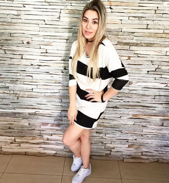 92radiofm's tweet photo. Inspiração da semana! 13 looks da cantora Naiara Azevedo para você arrasar
https://t.co/h1RhSsDonK https://t.co/uOH5UE2CAK