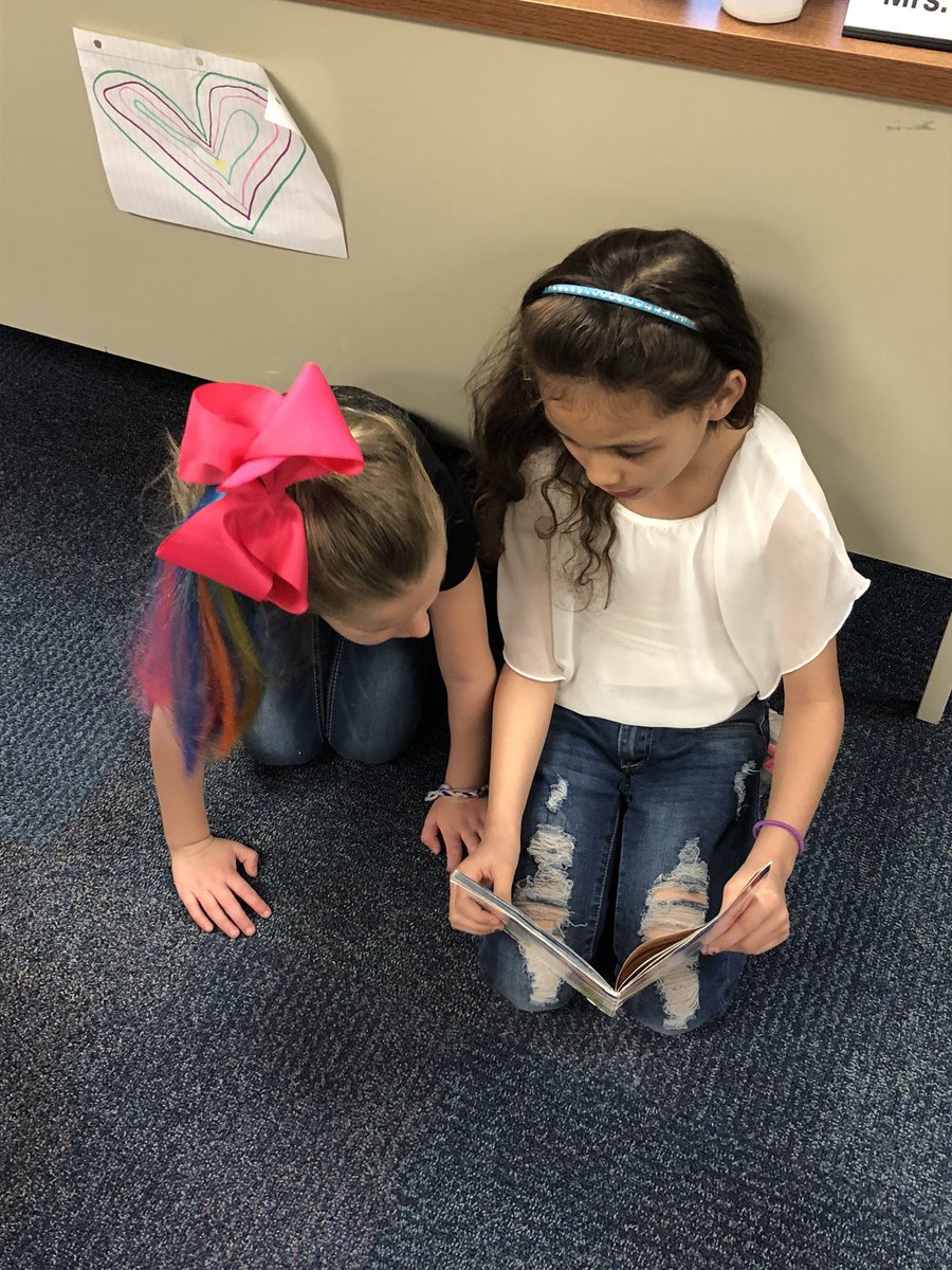 diana_harmony's tweet photo. Partner reading with another class is always fun!  Thanks @tisha_teach and @LearnwithmeMrsP for sharing your class with us!  #uvlearn https://t.co/3UFoKQ8OxR