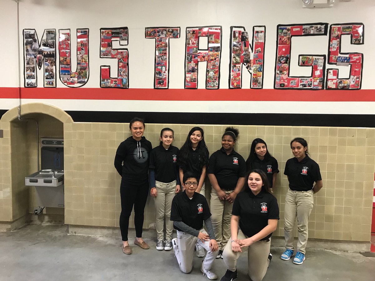 MacFarlandMS's tweet image. Our Math Bowl team and awesome coach headed to @LBECDC for the Math Bowl competition!! May the best team win!!