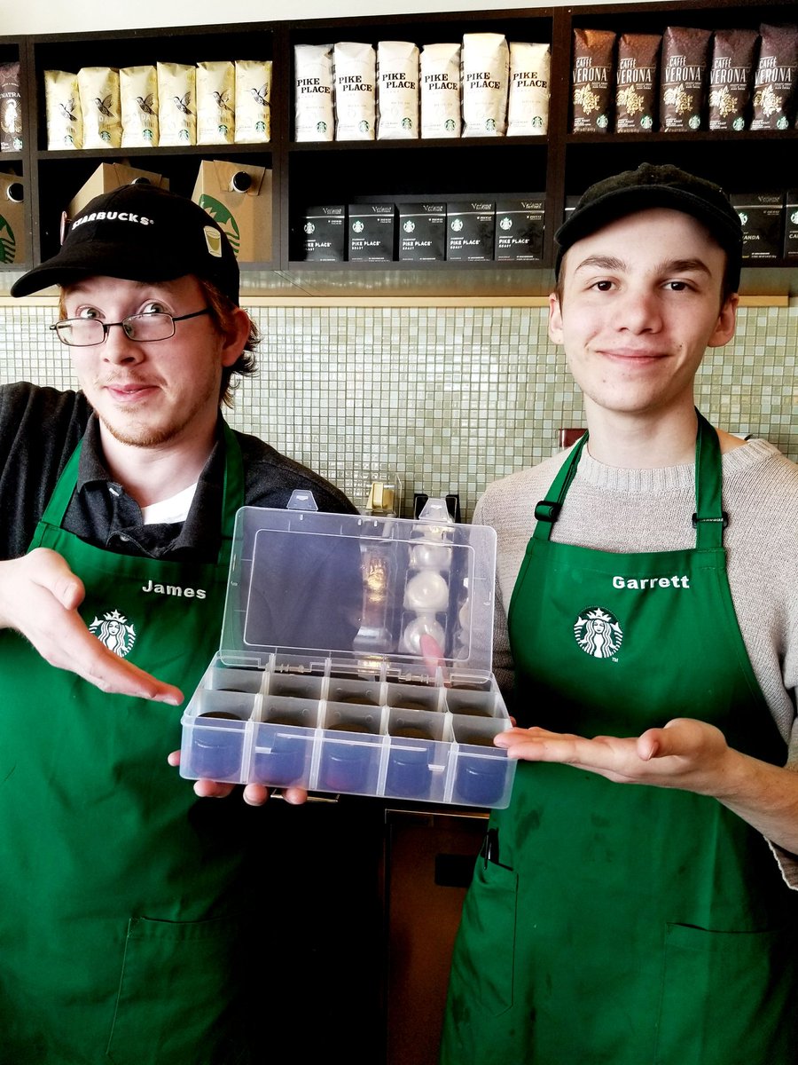 PanStarbucks tweet media