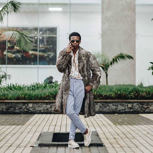 afroandrostyle's tweet photo. Change your thoughts and you change your world.
Afro life, Andro living.
Via @moh_mckenzie
Photo by:@brestonkenya 
Styling: ofdifferentmoh-tion ------ #AfroAndro / #Afrocentric / #Androgynous / #Style / #AndrogynousStyle / #StylishWomen / #StylishMen / #ThisAndrogynousLife /… https://t.co/LR7m43phhE