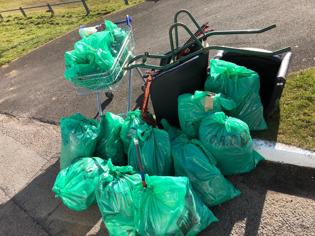 Louiseshepphard's tweet photo. @torfaencouncil @KWT_Torfaen @Keep_Wales_Tidy Today and yesterday was the first Torfaen spring clean 
Trevethin Ward 😏 https://t.co/0TgOdTDidt